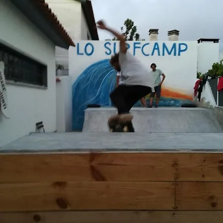 旅馆 Lo Surfcamp Ericeira *