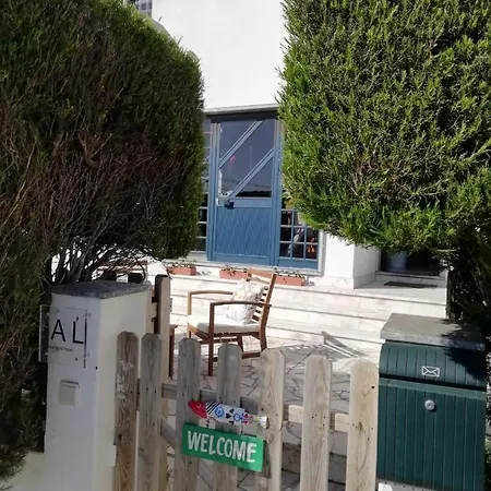 旅馆 Lo Surfcamp Ericeira *